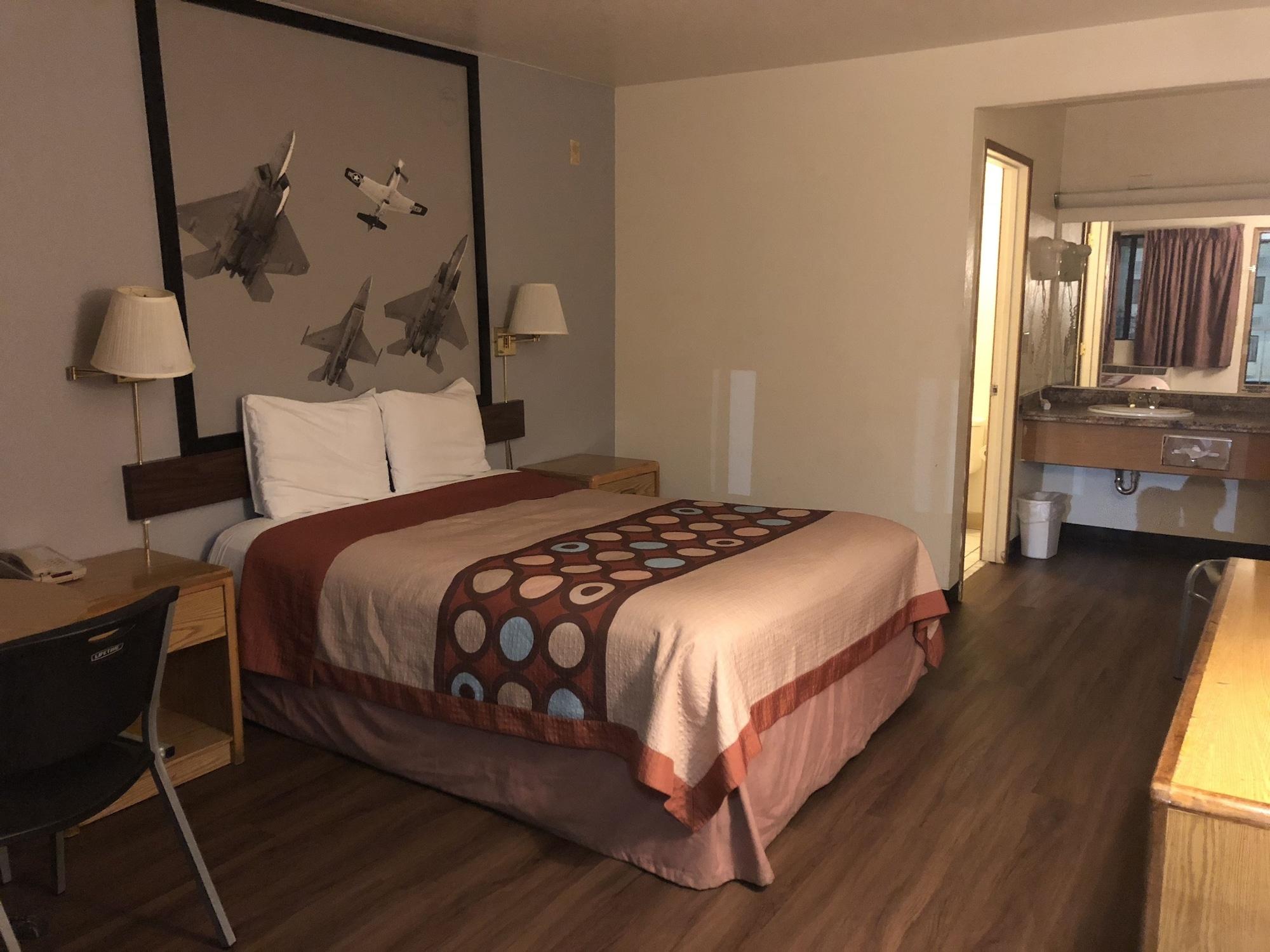 Super 8 By Wyndham Phoenix Metro North Luaran gambar