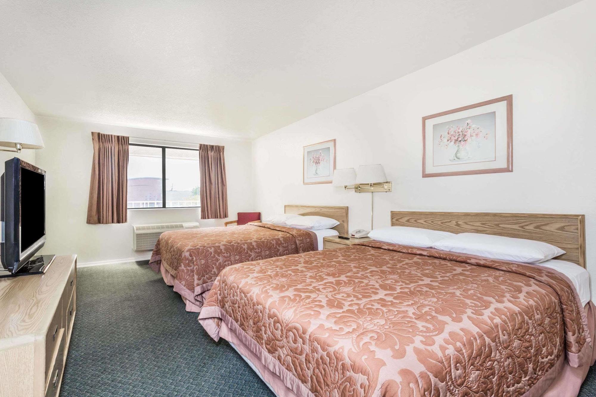 Super 8 By Wyndham Phoenix Metro North Luaran gambar